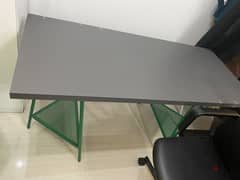 Office chair and table