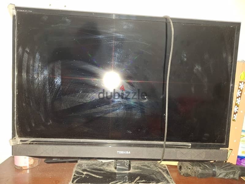 28 inch Toshiba LED TV 3