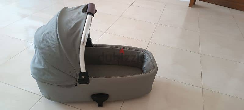 baby carry cot 2