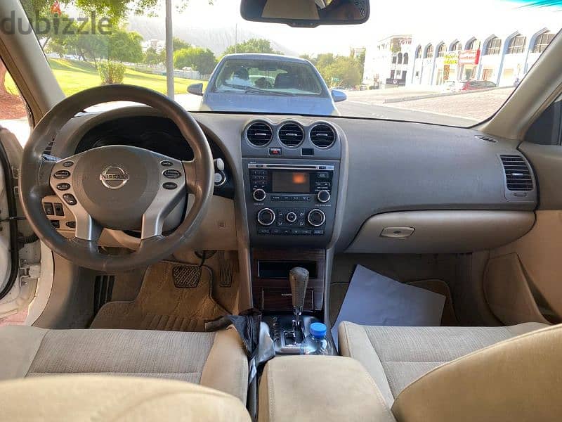 Nissan Altima 2011 1