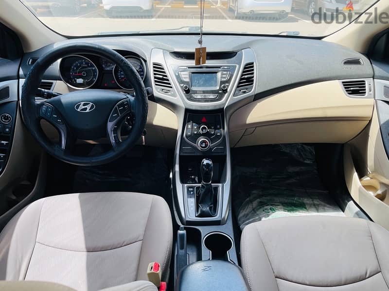 Hyundai Elantra 2015  1 year mulkiyah 4