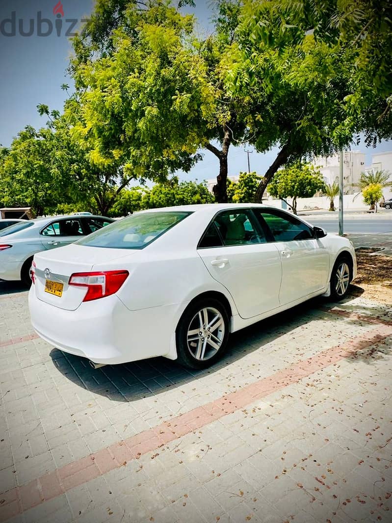 Toyota camry 2014 gcc spec for urgent sale- Expact leaving oman 14