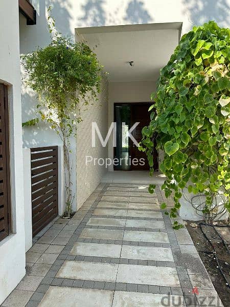 بیع عاجل/فیلا راقیه 6غرف نوم/luxury villa for sale/muscat mouj 3