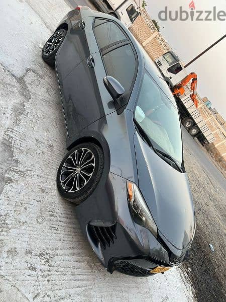 Toyota salon Corolla 2016 model price 2500. phone 9644 7831 4