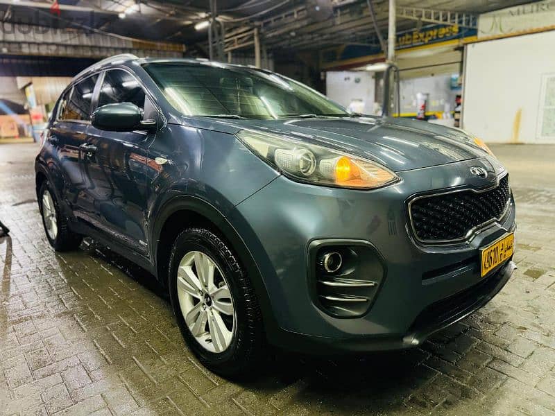 New condition Low milage 2016 kia sportage 67 k only lady use 10