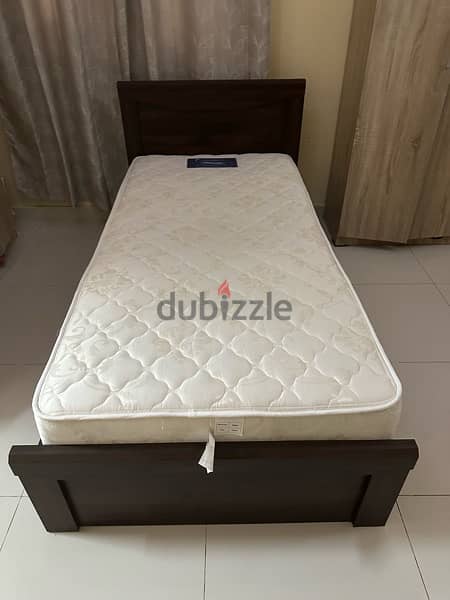 Single bed with Mattrass 0