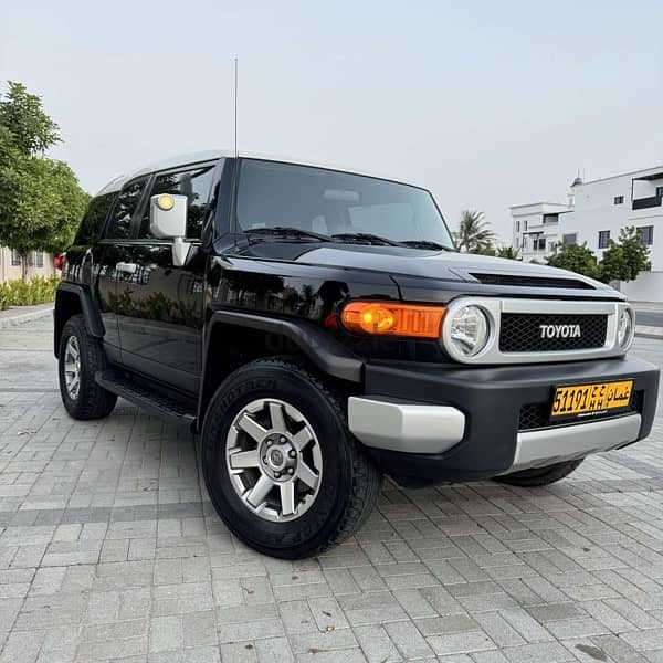 Toyota FJ Cruiser 2023 3