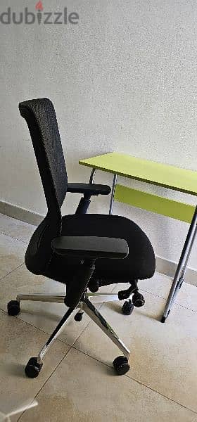 Computer / Study table and chair (sparingly used) 1