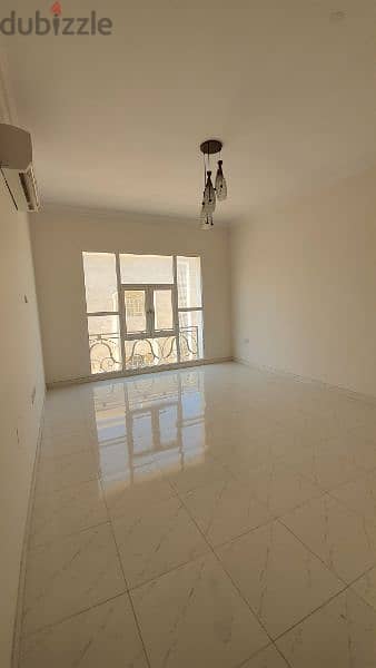 Part of villa 5BHK, garden, and parking in Al hail 9