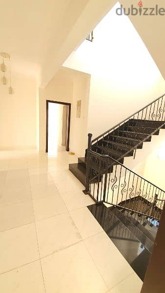 Part of villa 5BHK, garden, and parking in Al hail 14