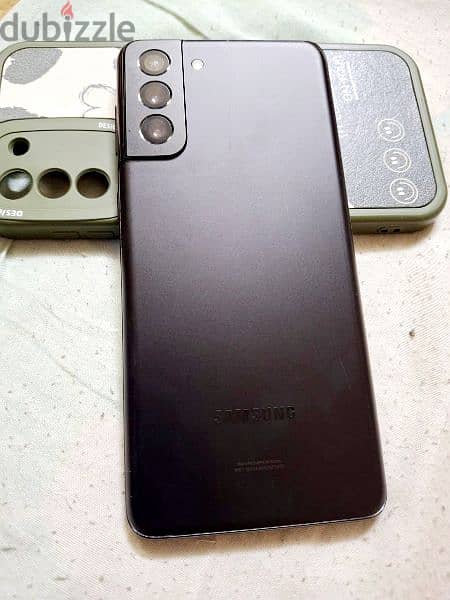 Samsung S21+ 1