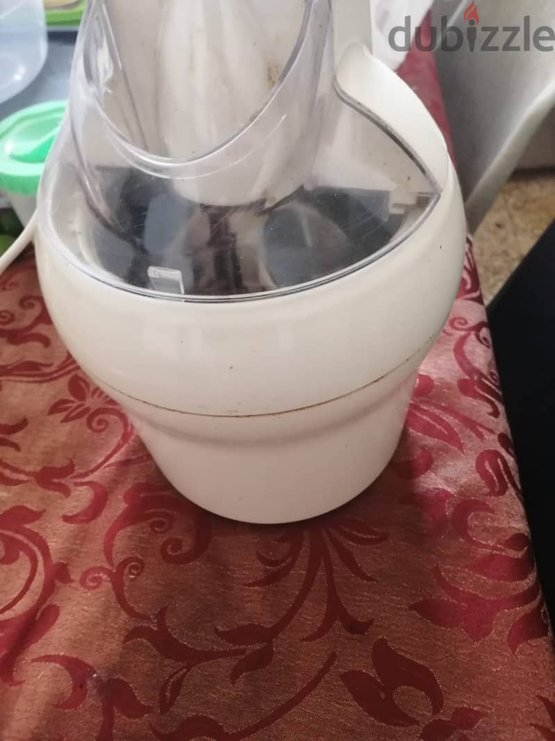 ماكينة صنع الأيس كريم Ice cream maker 0