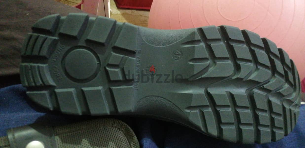 حذاء السلامة Safty shoes size 45 1