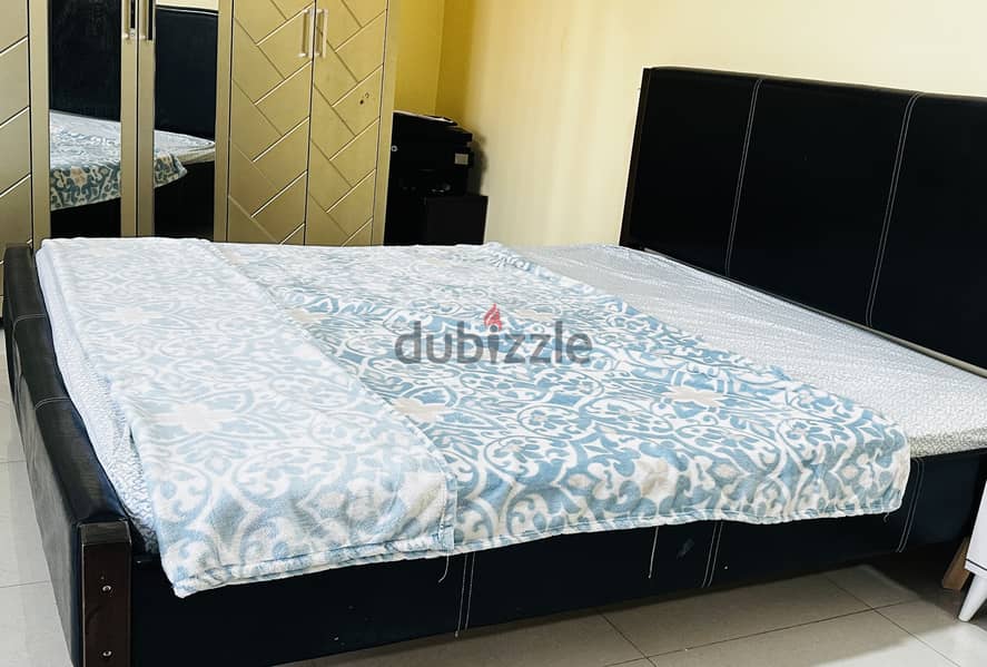 King Size Bed Coat 180x200cm good condition danube 2