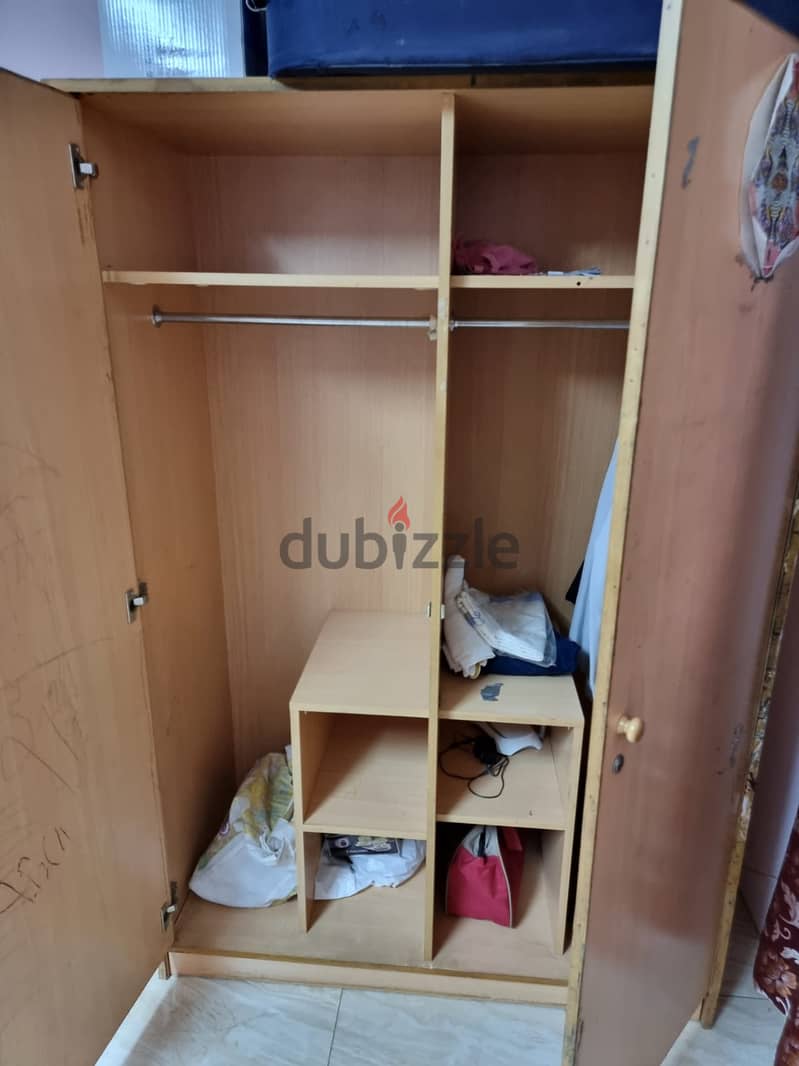 WARDROPE 2 DOOR,6 SHELVES UTILITY TABLE,4 SHELVES CABINET 1