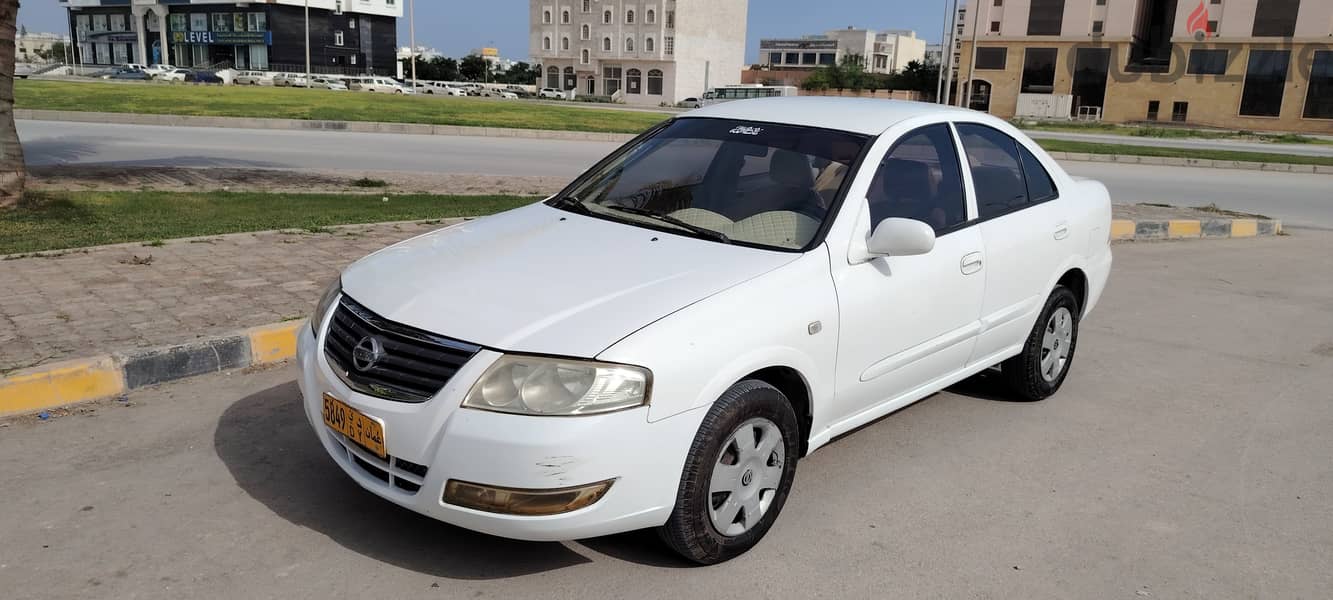 Nissan Sunny 2012 Automatic 5