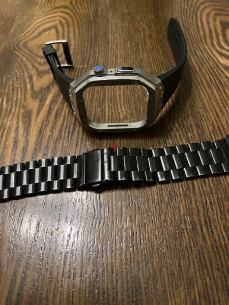 Apple Watch Series 5.44mm. 2