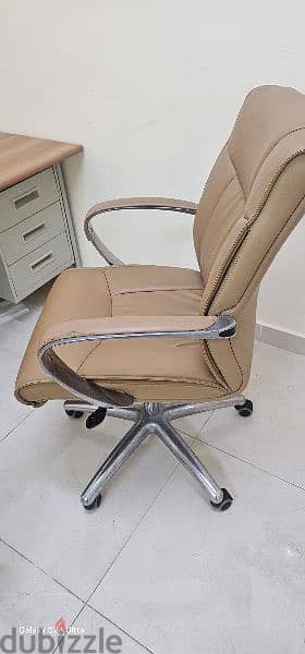 office furniture 4