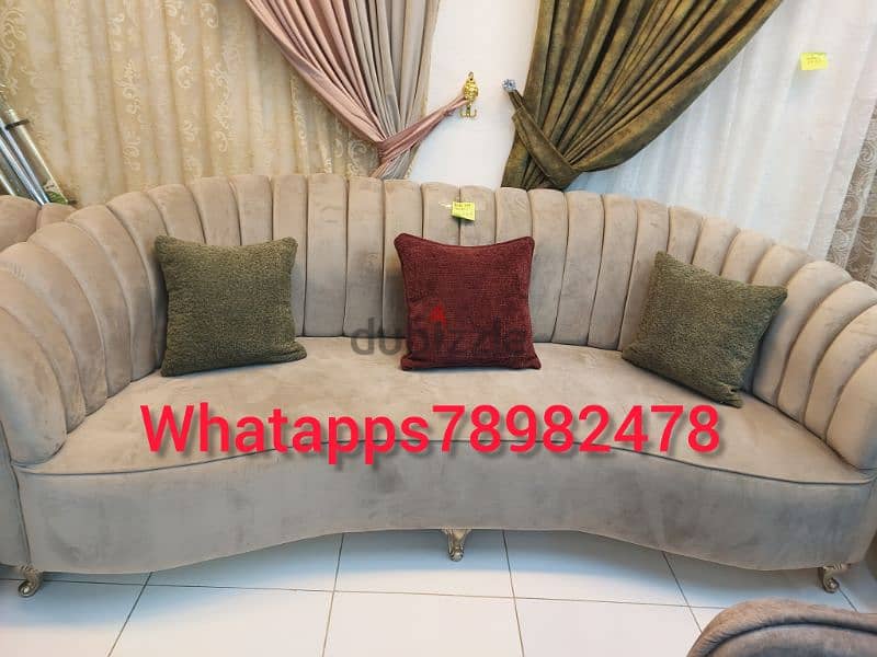 Special offer  7th seater without delivery 160 rial 1