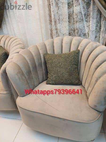 Special offer  7th seater without delivery 160 rial 3