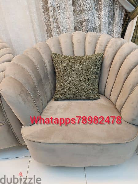 Special offer  7th seater without delivery 160 rial 7