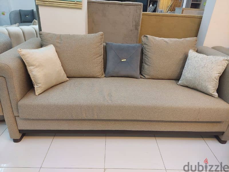 new 6th seater sofa without delivery 165 rial 3