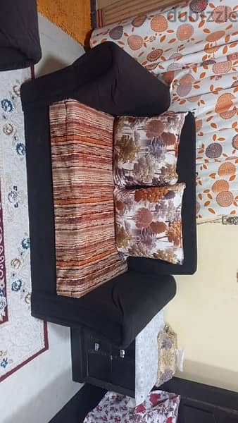 6 seater sofa with tabel from home mart 1