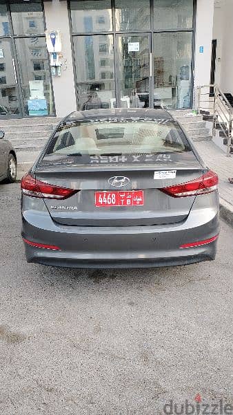 Hyundai Elantra 1