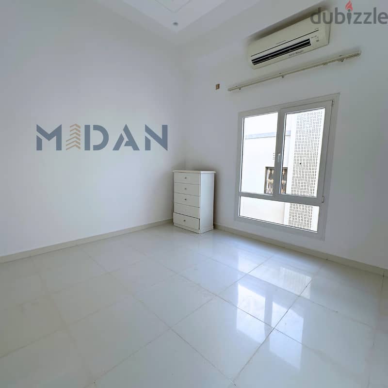 Excellent Finishing 6+1 BR Villa in Al Mawaleh South Phase 11 10