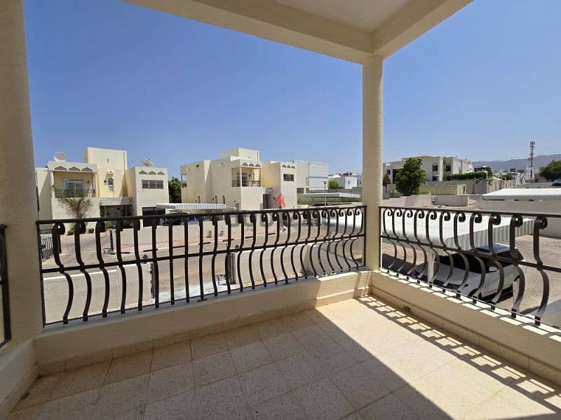 Spacious 5 br + 1 maid room madinat ilam 11