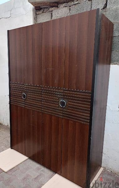 Four doors cupboard for sale 2