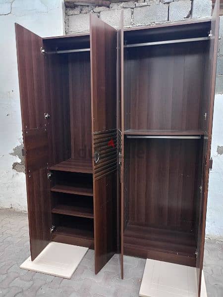 Four doors cupboard for sale 6