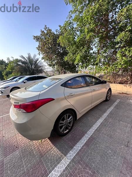 Hyundai Elantra 2013 1