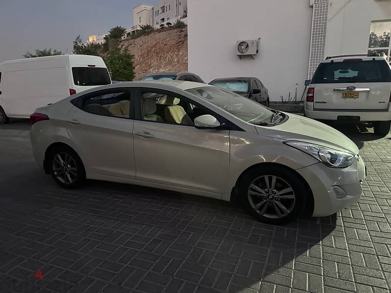 Hyundai Elantra 2013 4