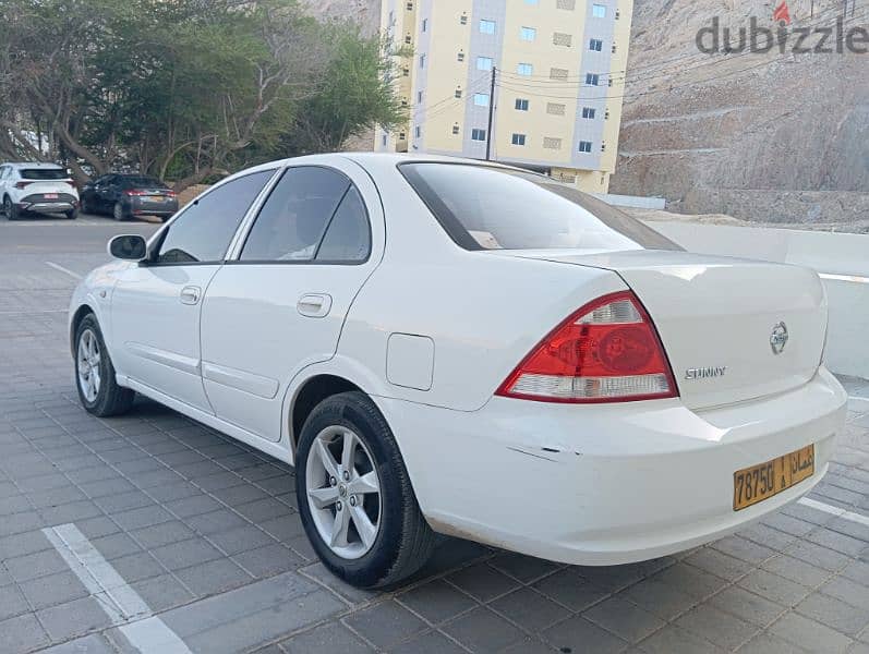 Nissan Sunny 2008 4