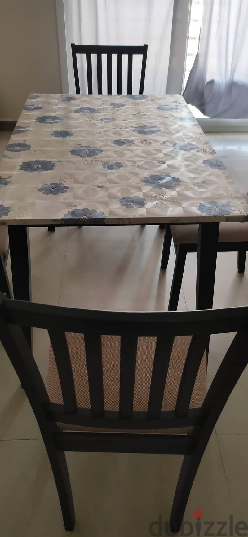 Dining Table with 4 chair for Sale 2