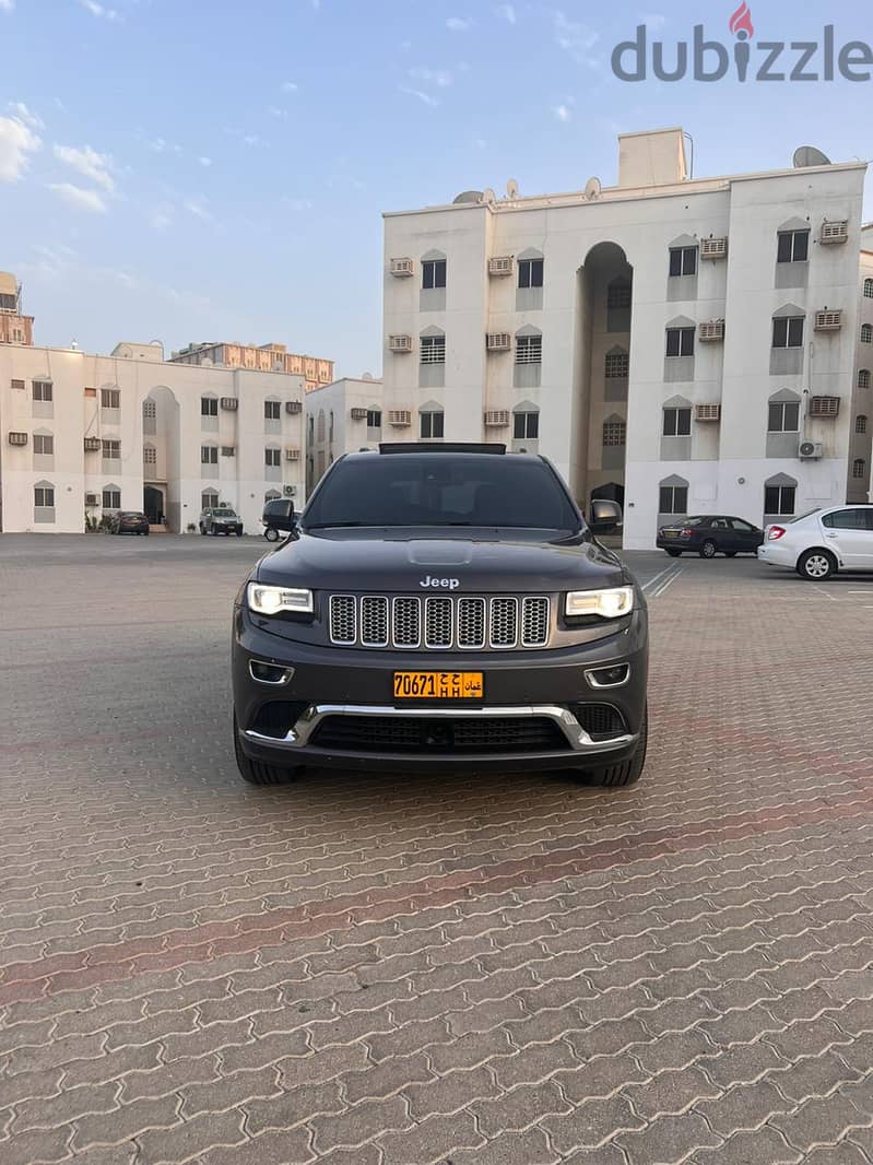 Jeep Grand Cherokee V8 (Summit) Gulf Oman 2015 0