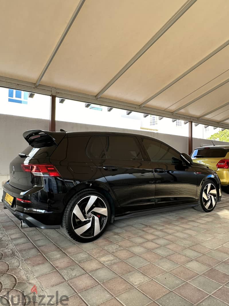 Volkswagen Golf 2022 GTI MK8 1