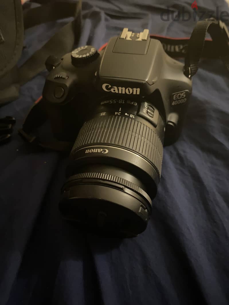 Canon eos 4000d with bag,barely used 1