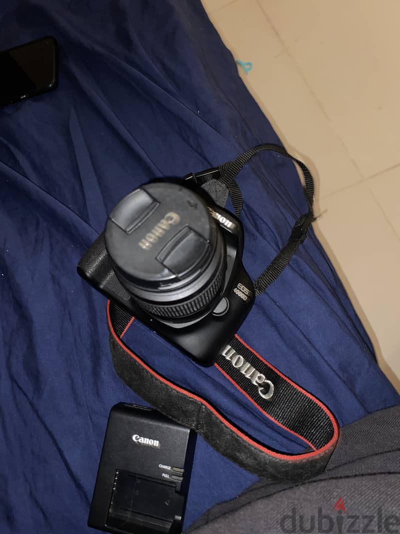 Canon eos 4000d with bag,barely used 5