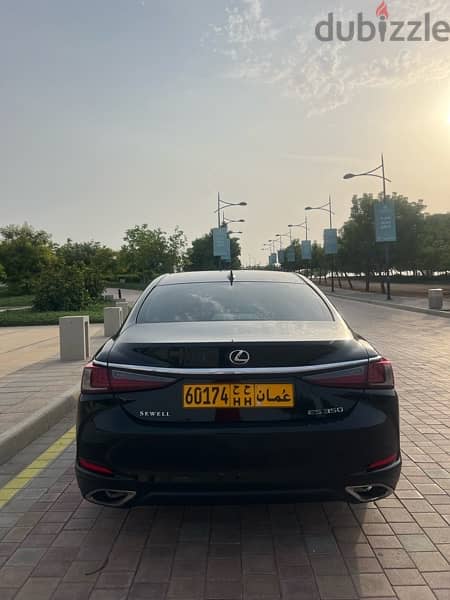 Lexus ES 350 2019 luxury 2