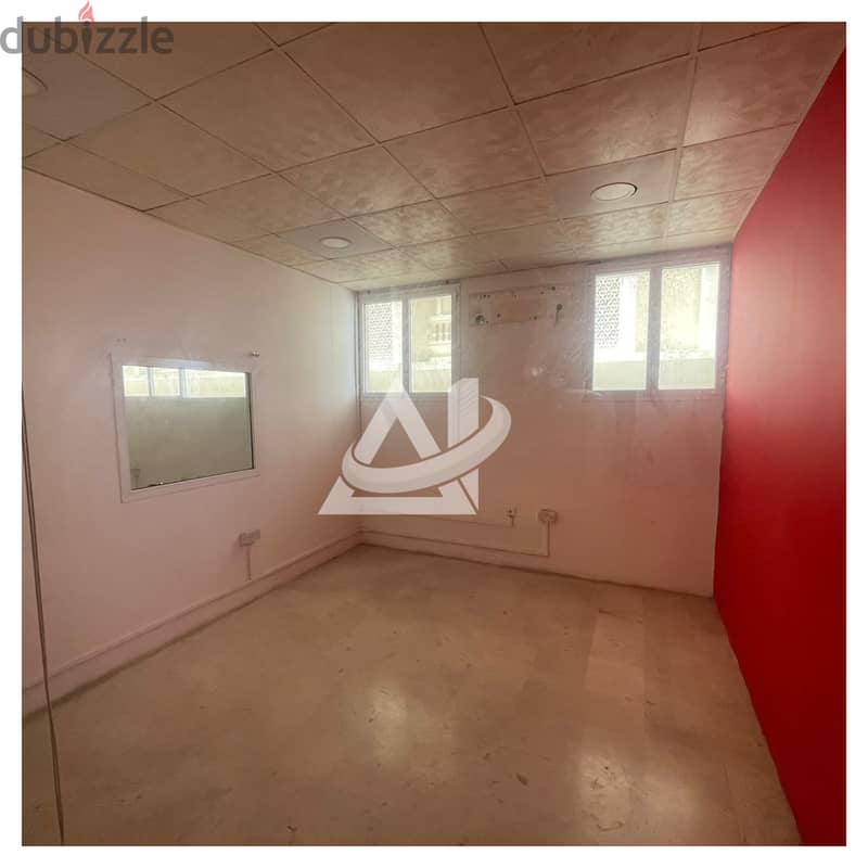 ADC08**460 sqm office for rent in khuwair overlooking in sultan qabus 1