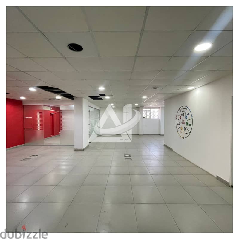 ADC08**460 sqm office for rent in khuwair overlooking in sultan qabus 3