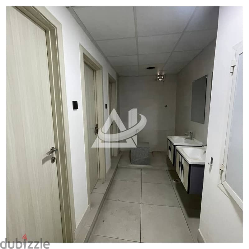 ADC08**460 sqm office for rent in khuwair overlooking in sultan qabus 5