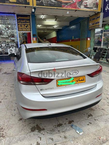 Hyundai Elantra 2017 1