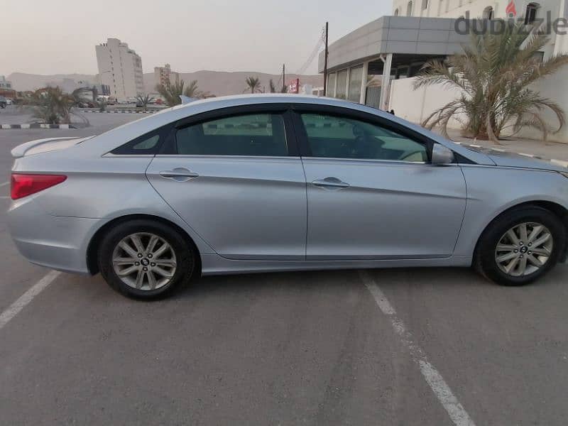 Hyundai Sonata 2011 6