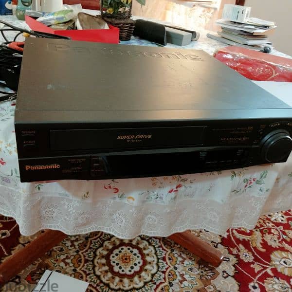 VCR player in good condition 1