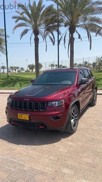 جيب جراند شيروكى   Trailhawk jeep low km very clean 0