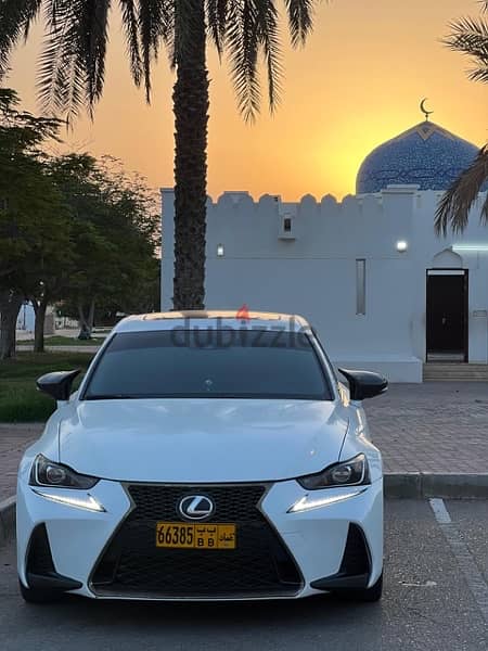 Lexus IS 200 2017 1