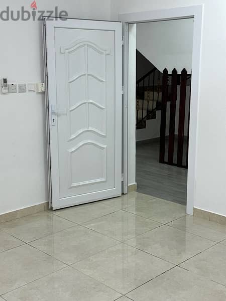 A clean, elegant villa in Al Hail North for rent at a reasonable price 4